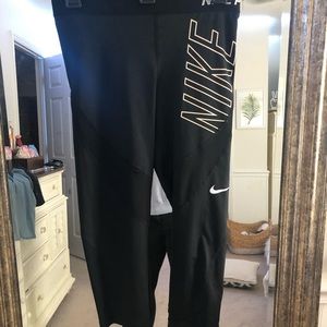 Nike Pro Hypercool Leggings